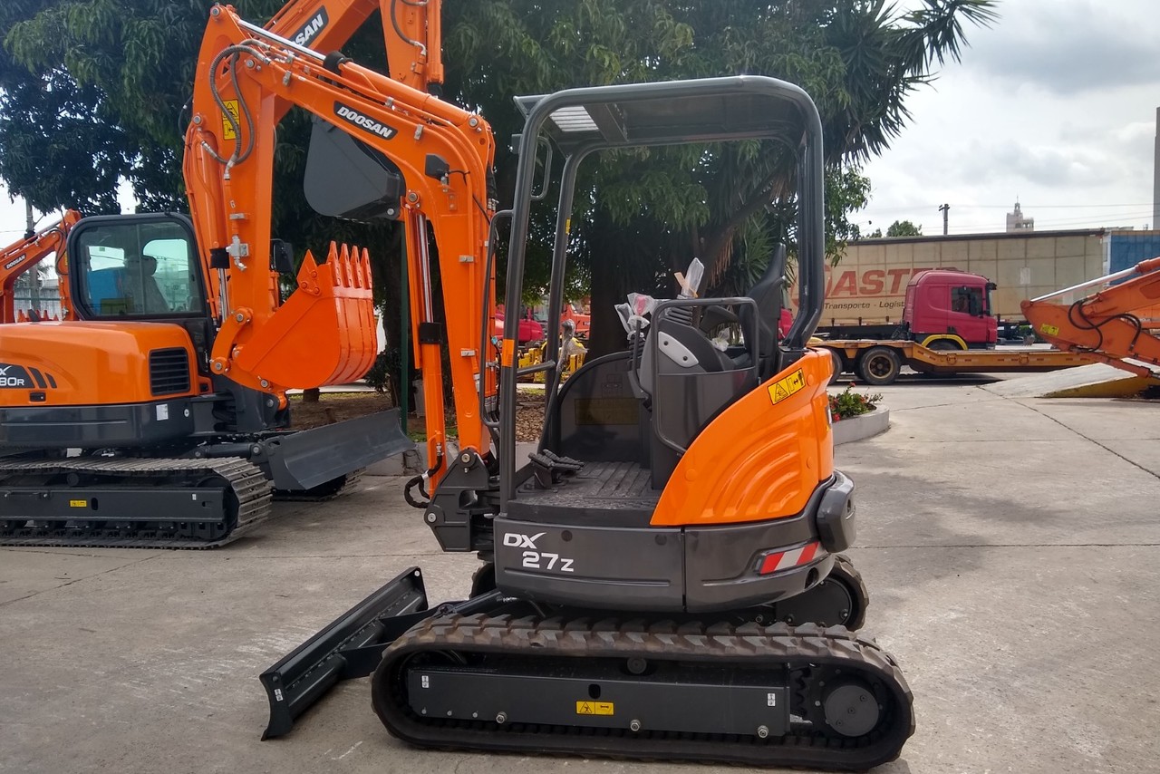 Doosan DX10 Z 1 Tonne Micro Digger Kubota Engine Excavator for sale